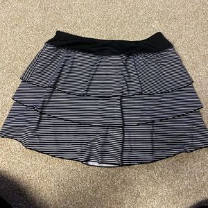 Kyodan Skort Black and White Striped Skort Tennis Skirt Golf Skirt Size Medium